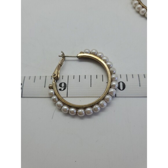 Gold Tone Hoop Earrings Faux Pearl Pierced Post - Picture 5 of 6